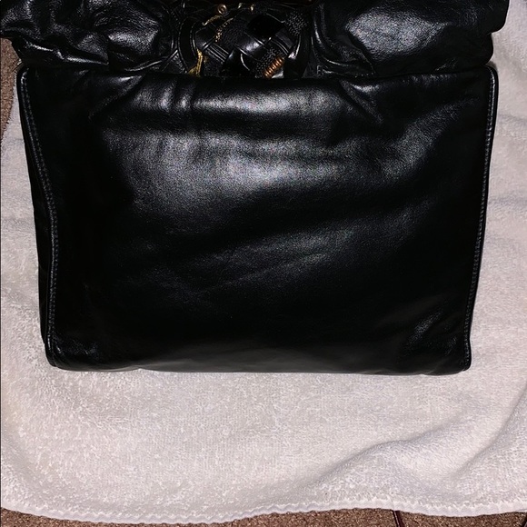 Cynthia Matthews black leather handbag - Picture 3 of 6